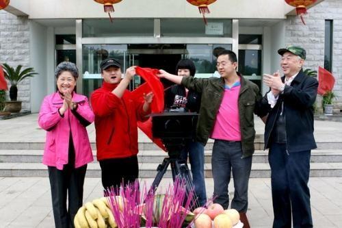 新柳堡的故事在线观看,穿越时空的守护者